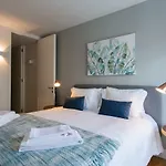 Joivy Downtown Deluxe Apartments
